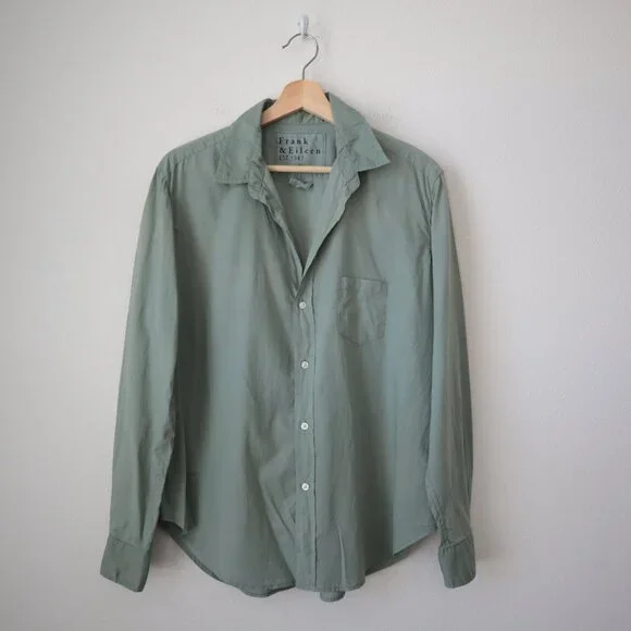 Frank & Eileen Lightweight Eileen Button Front Top | M - Picture 2 of 6